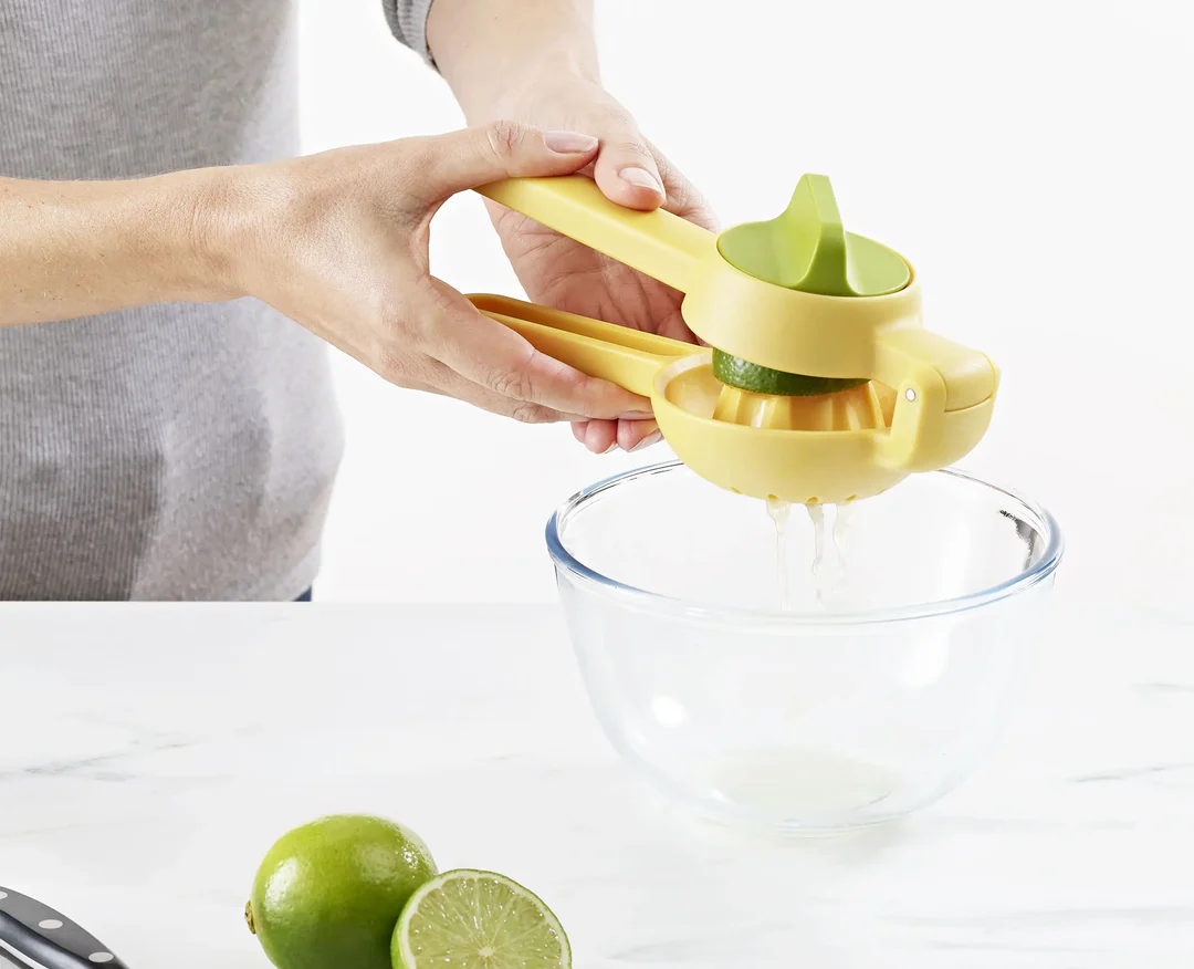 JOSEPH JOSEPH JUICEMAX DUAL ACTION CITRUS PRESS YELLOW