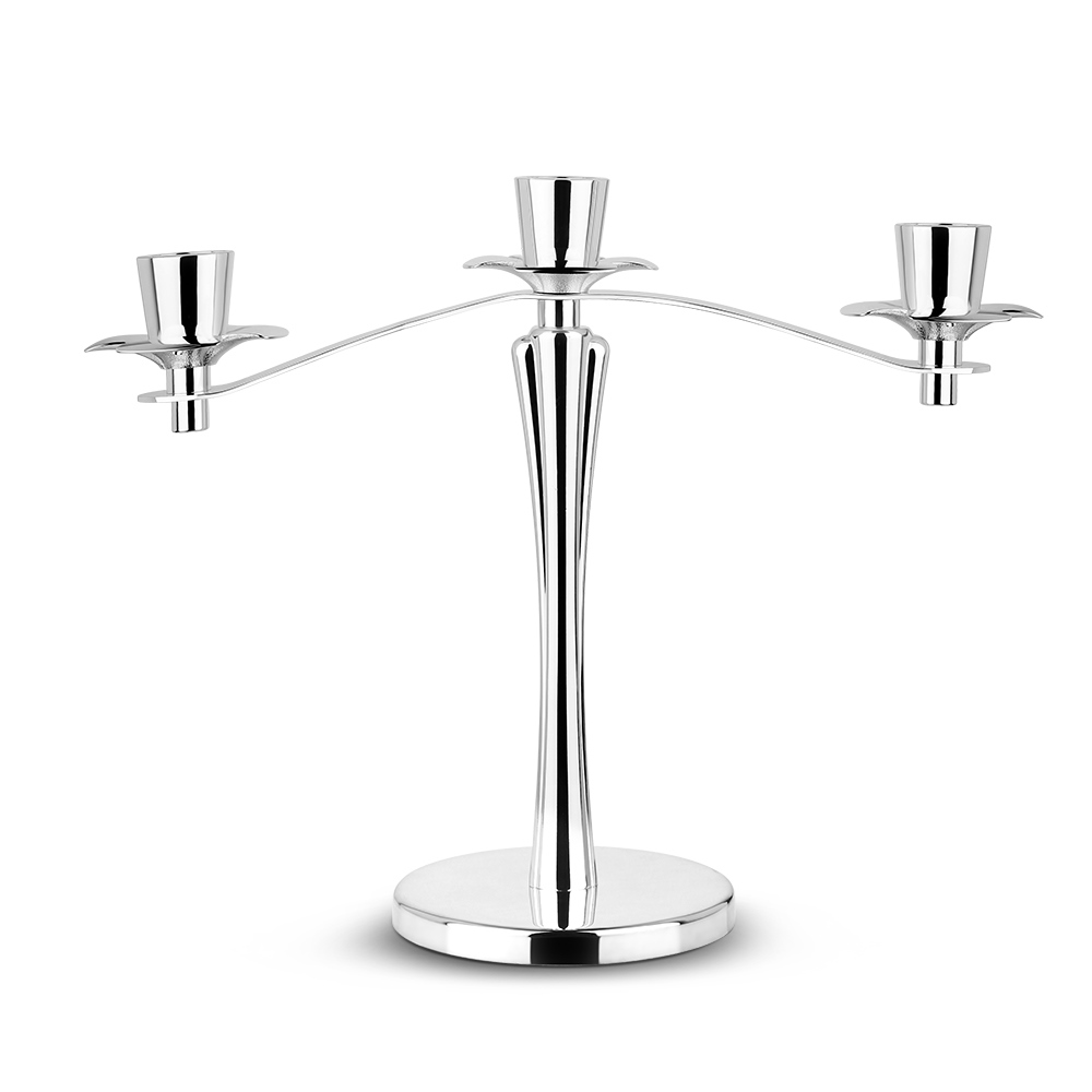 NEWBRIDGE SILVER PLATED 3 LIGHT CANDELABRA