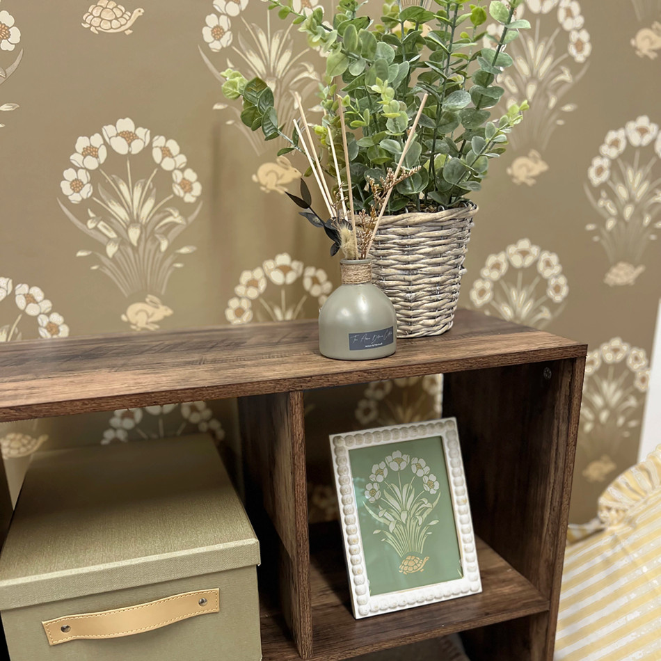 BELGRAVIA HARE & TORTOISE TAUPE WALLPAPER