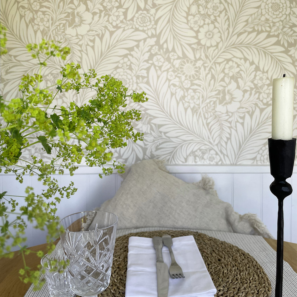 BELGRAVIA FLORENCE FLORAL LEAF NATURAL WALLPAPER