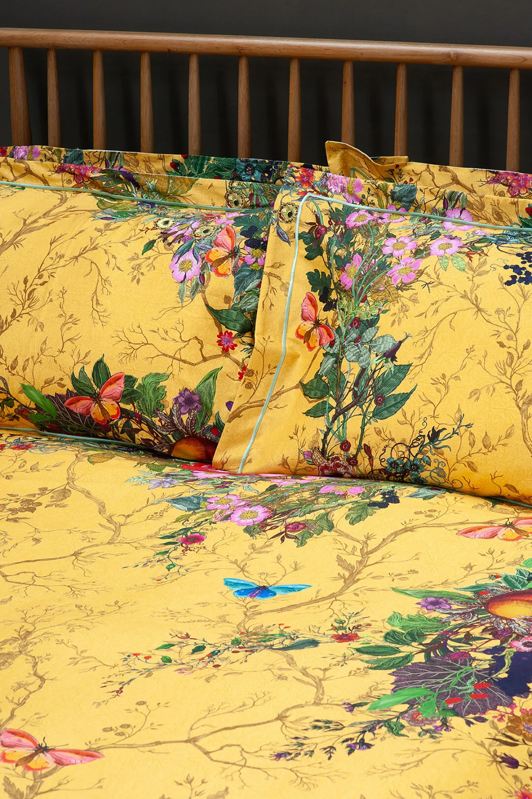 TIMOROUS BEASTIES BLOOMSBURY GARDEN BEDDING - CADMIUM