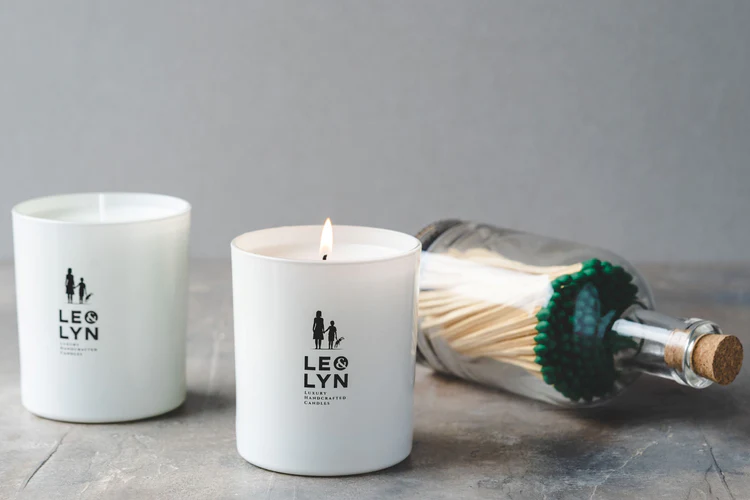 LEO & LYN GLENS OF ANTRIM CANDLE