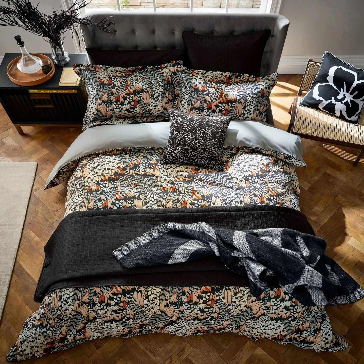 TED BAKER FEATHERS BEDDING - BLACK