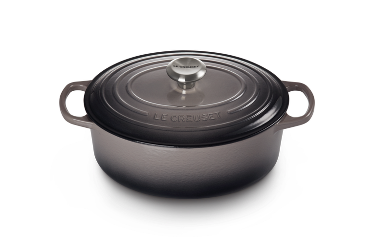 LE CREUSET SIGNATURE CAST IRON OVAL CASSEROLE