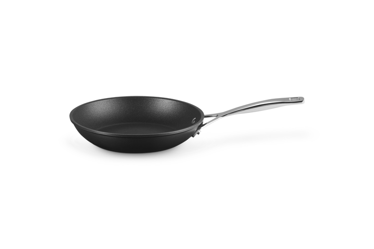 LE CREUSET TOUGHENED NON-STICK SHALLOW FRYING PAN 22CM