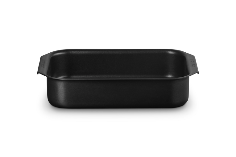 LE CREUSET OVENWARE ROASTER