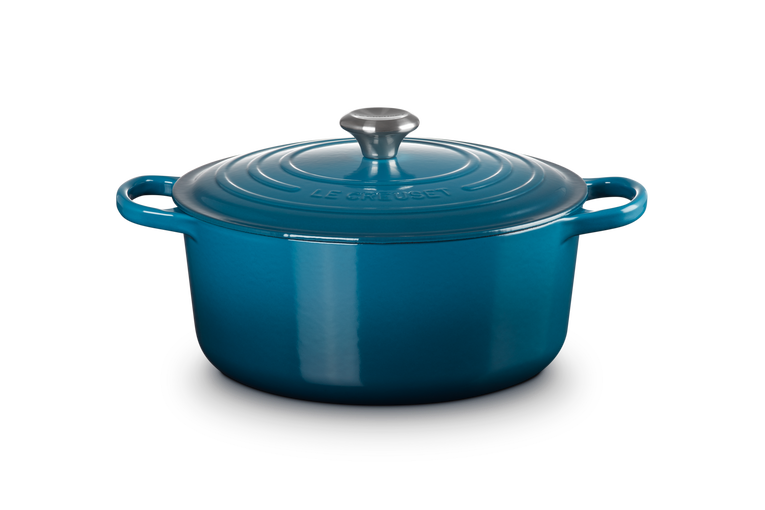 LE CREUSET SIGNATURE CAST IRON ROUND CASSEROLE