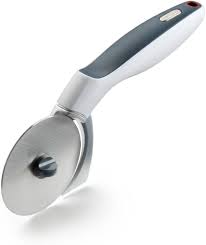 SHARP EDGE PIZZA CUTTER