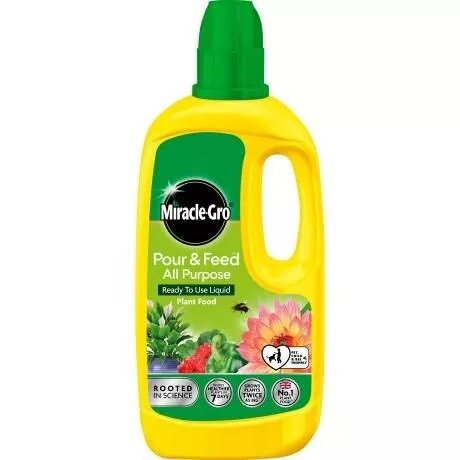 MIRACLE-GRO POUR & FEED 1 LITRE