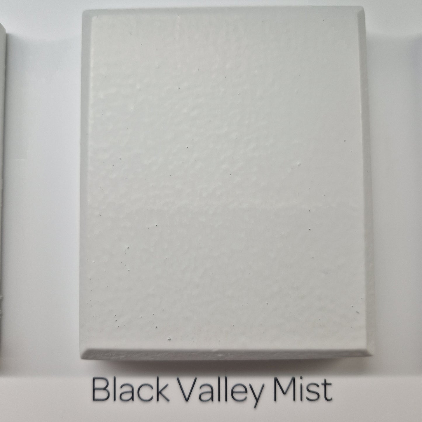 CROWN BLACK VALLEY MIST PAINT