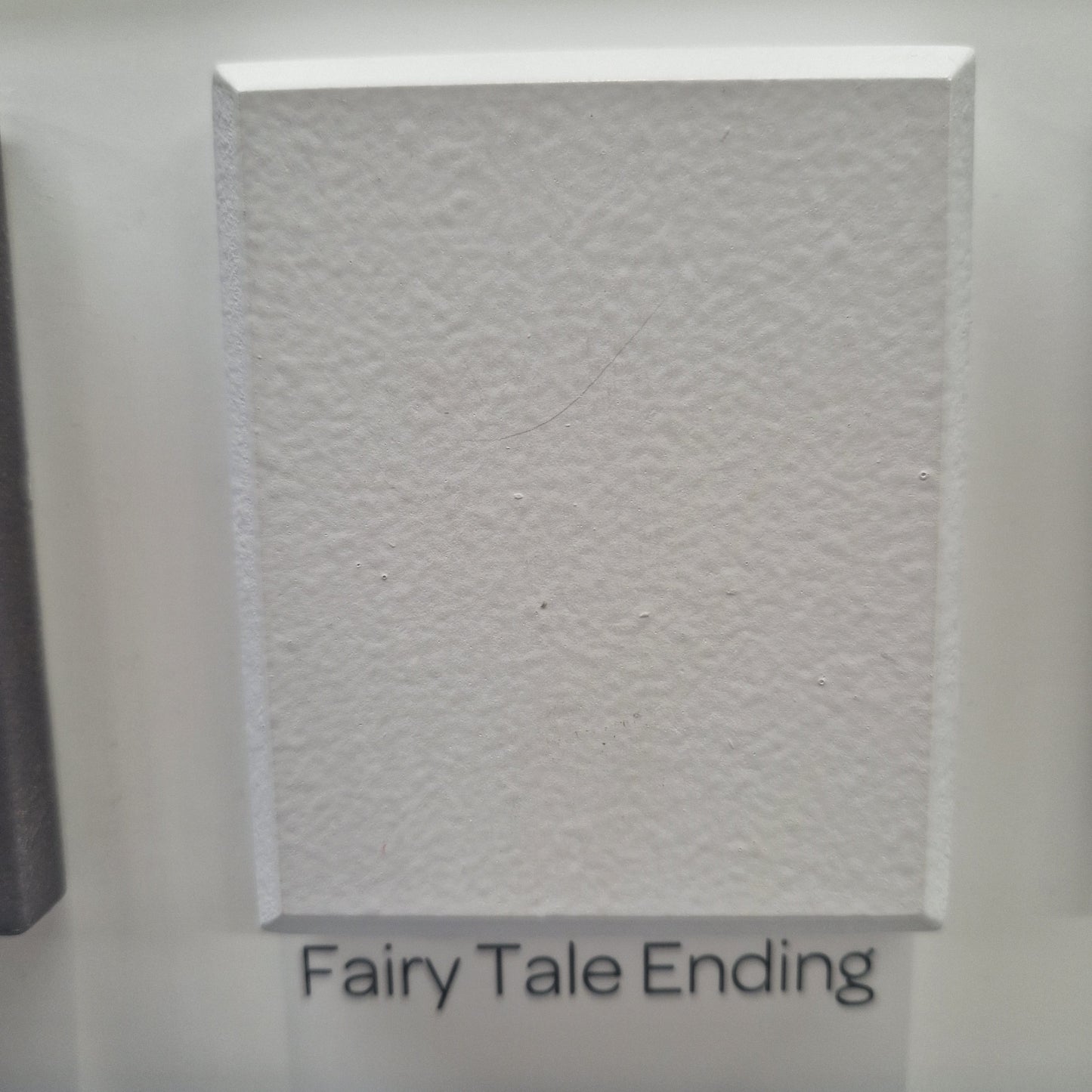 CROWN FAIRY TALE ENDING PAINT