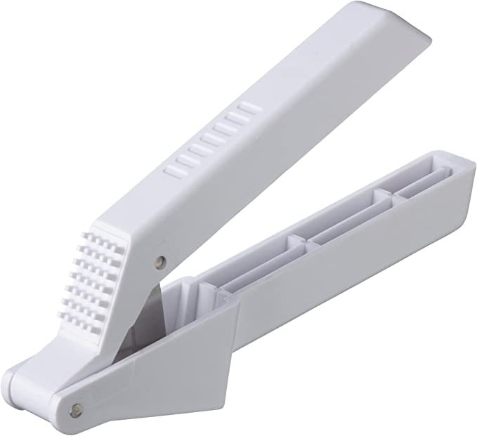 KC GARLIC PRESS PLASTIC