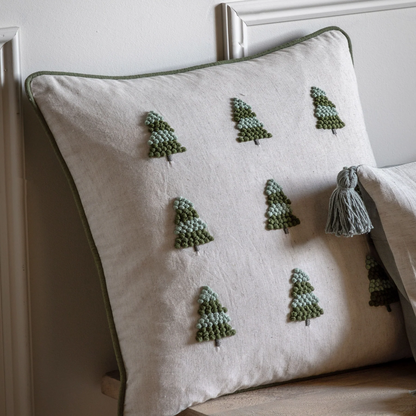 GALLERY KNOT TREE CUSHION COVER